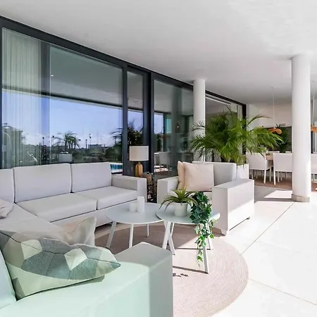 131 - Luxury With Private Pool And Views, El Higueron Апартаменты