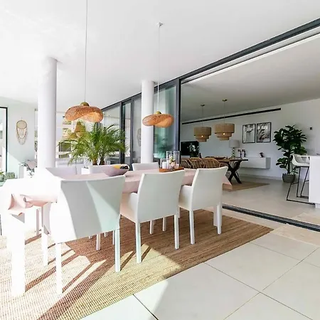 Apartment 131 - Luxury With Private Pool And Views, El Higueron *