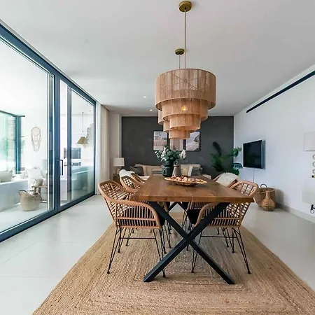 Apartment 131 - Luxury With Private Pool And Views, El Higueron *