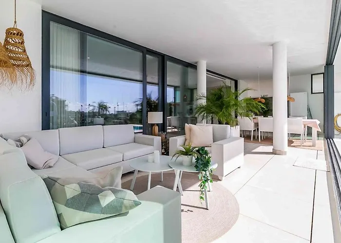 131 - Luxury With Private Pool And Views, El Higueron Apartment