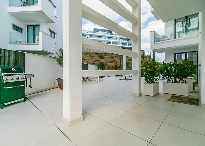 131 - Luxury With Private Pool And Views, El Higueron Fuengirola