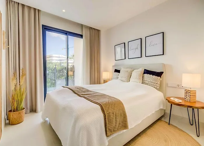 131 - Luxury With Private Pool And Views, El Higueron Apartment *