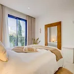 131 - Luxury With Private Pool And Views, El Higueron Apartmán *
